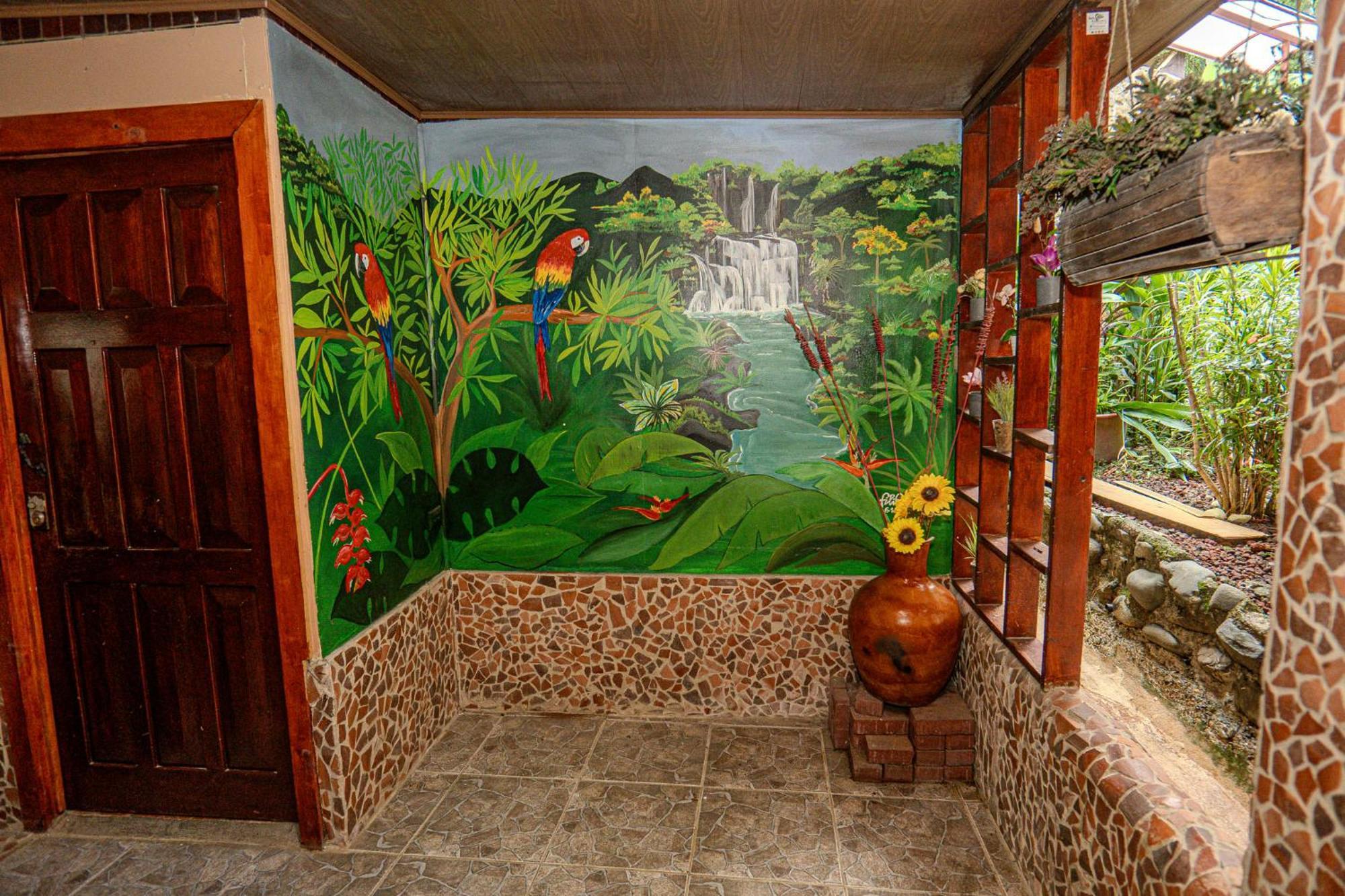 Costa Linda Art Hostel Manuel Antonio Buitenkant foto